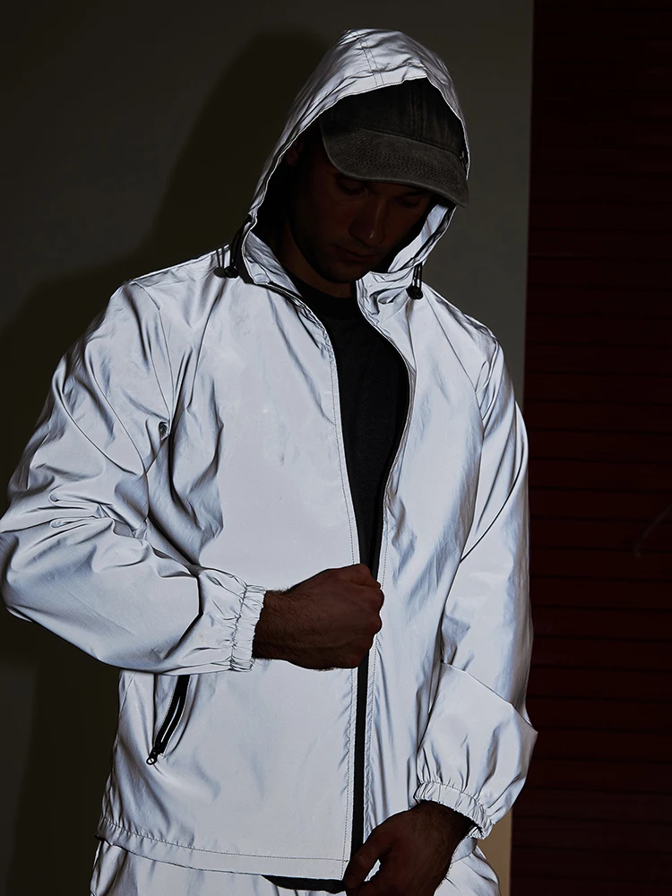 ReflectSafe™ Regenjacke – Hochreflektierend und Wetterfest für Damen und Herren.